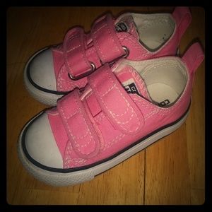 SOLD ****Baby girls❤Pink Chuck Taylor strap overs